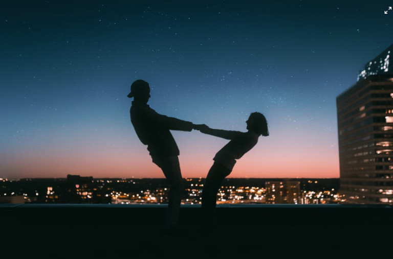 Σχέσεις: Δέκα σημάδια πως μαζί του νιώθεις ευτυχισμένη (παρά τους τσακωμούς και τις γκρίνιες)