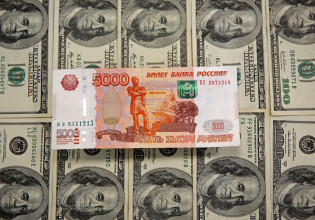 Η Ρωσία αποφεύγει τη χρεοκοπία, πληρώνοντας ομόλογα σε δολάρια