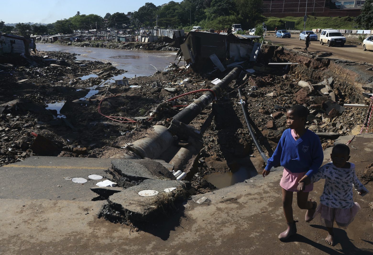 Νότια Αφρική: Μεγαλώνει ο τραγικός απολογισμός από τις πλημμύρες - Τουλάχιστον 400 νεκροί