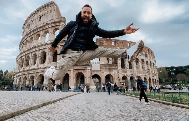 Σάκης Τανιμανίδης: Οικογενειακό ταξίδι στη Ρώμη - Η τρυφερή φωτογραφία με τα αδέρφια του