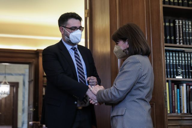 Συνάντηση Σακελλαροπούλου με Μανώλη Ανδρουλάκη