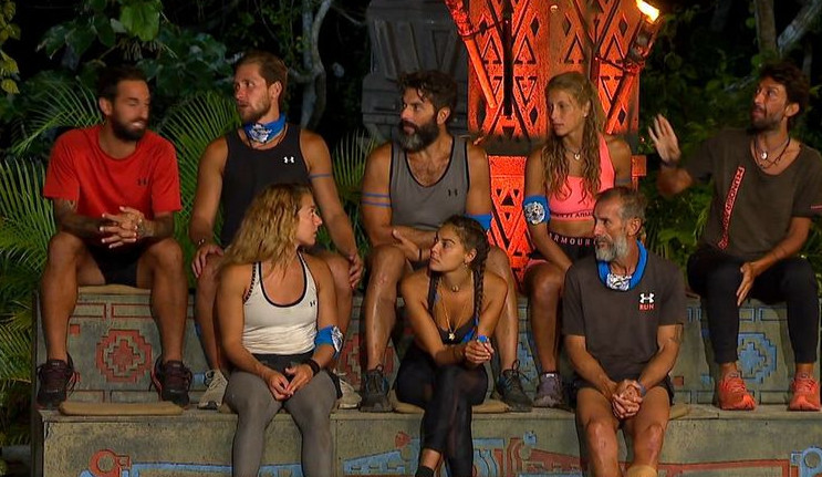 Survivor: «Βόμβα» στους Μπλε – Νέο ειδύλλιο στο ριάλιτι επιβίωσης