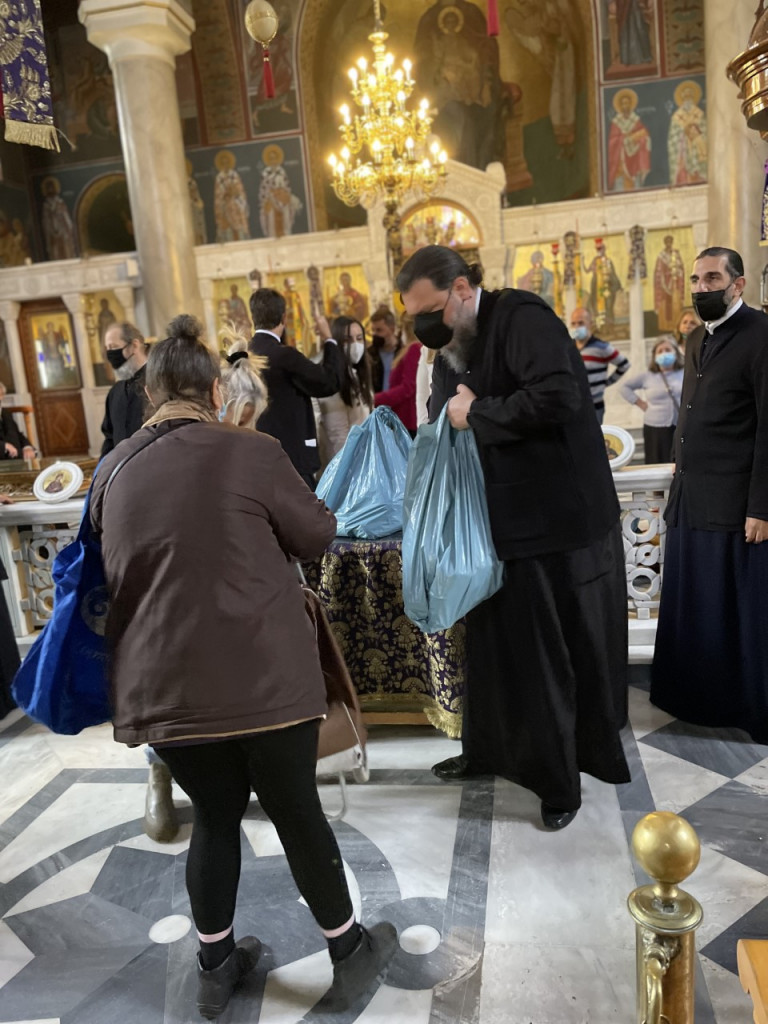 «Δέματα Αγάπης» από την Ι.Μ. Νέας Ιωνίας
