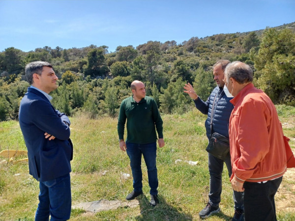 Αναζητούν υδροφόρους ορίζοντες στην Πάρνηθα