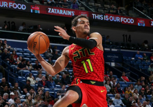 Απίθανη ανατροπή από τους Πέλικανς, ο Τρέι Γιανγκ οδήγησε στα playoffs τους Χοκς