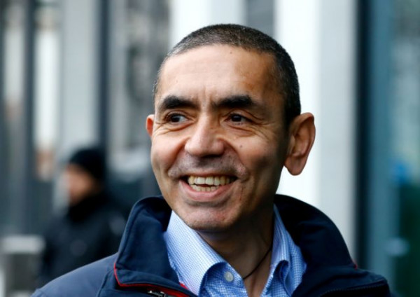 Ουγκούρ Σαχίν: Στη λίστα με τους δισεκατομμυριούχους του Bloomberg ο άνθρωπος που ανέπτυξε το mRNA εμβόλιο της Pfizer