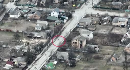Ουκρανία: Βίντεο από UAV κατέγραψε τον θάνατο άμαχου ποδηλάτη από ρωσικά πυρά στην Μπούκα