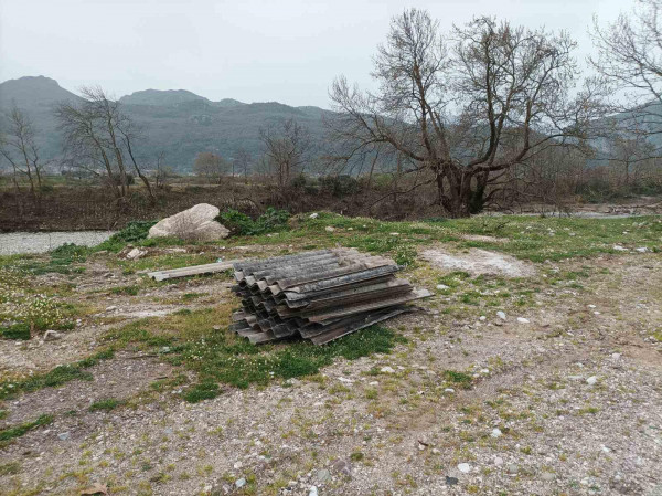 Μολύνουν με αμίαντο το περιβάλλον