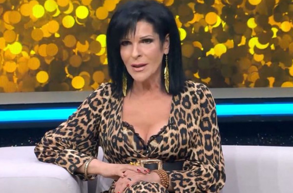 Σοφία Βόσσου: Αποκάλυψε την ιστορία πίσω από το «Φιλαράκι»