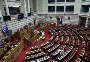 Ευρεία συναίνεση στα άρθρα του νομοσχεδίου «Δουλειές Ξανά» – Φιάσκο για τον ΣΥΡΙΖΑ οι ονομαστικές ψηφοφορίες