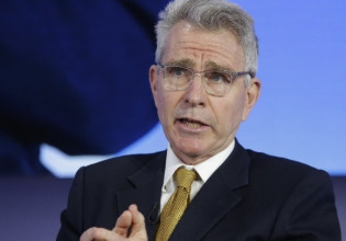 Τζ. Πάιατ: Έργο προνοητικό ο FSRU απέναντι στον «ρωσικό ενεργειακό εκβιασμό»