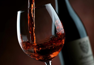 Κρασί: Αυξάνονται σταθερά οι εισαγωγές στην Ελλάδα