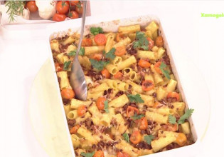 O Jean Marie Hoffmann μας ετοιμάζει σπαγγέτι φούρνου με μεσογειακό άρωμα