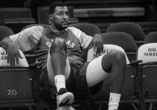 Ρόι Τάρπλεϊ – Ο γίγαντας που νικήθηκε (μόνο) από τους εθισμούς