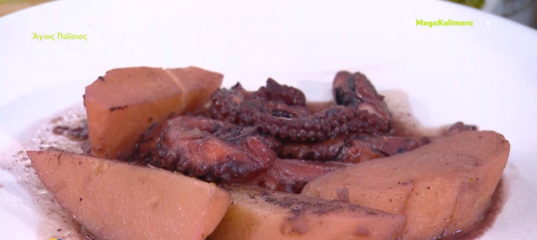 Η Νεκταρία Κοκκινάκη μας μαγειρεύει χταπόδι με πατάτες στην κατσαρόλα