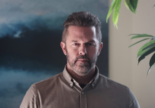 «Σιωπηλός Δρόμος»: Από την Τρίτη 17 Μαΐου επιστρέφει στο MEGA