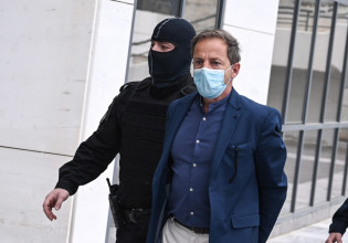 Δίκη Λιγνάδη: Ούτε σήμερα κατέθεσε ο τρίτος μηνυτής – Παρά τη διαταγή για βίαιη προσαγωγή