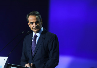 Μητσοτάκης: Οι συμφωνίες με τις οποίες γυρνάει στις βαλίτσες του από τα Εμιράτα ο πρωθυπουργός