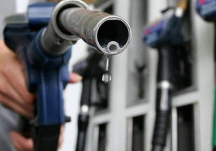 Καύσιμα: «Καύσωνας» από τον Μάιο στις τιμές [πίνακες]