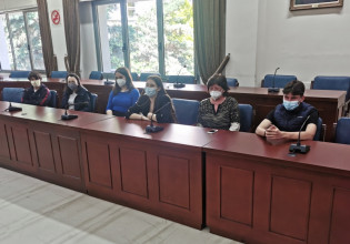 Τρίκαλα: Μαθητές έφτιαξαν εικονική επιχείρηση μεταχειρισμένων ρούχων