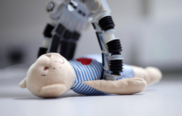 Dyson: Μετά τις ηλεκτρικές σκούπες, ρομπότ για δουλειές του σπιτιού