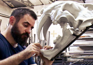 Κωνσταντίνος Φάης: Ο βραβευμένος σκιτσογράφος που ζωντανεύει την ελληνική μυθολογία