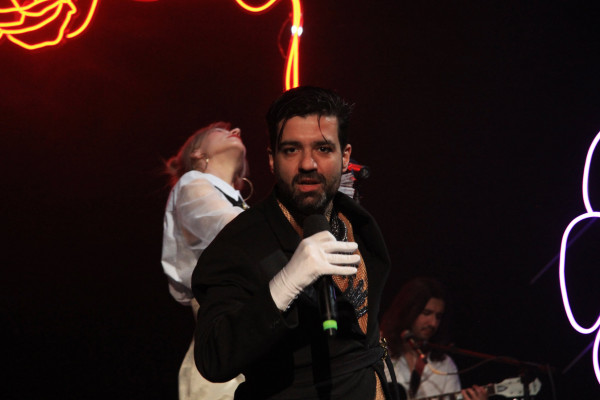 Το Σφαγείο του έρωτα με την υπογραφή του Θοδωρή Γκόνη, έρχεται στο Θέατρο της Οδού Κυκλάδων