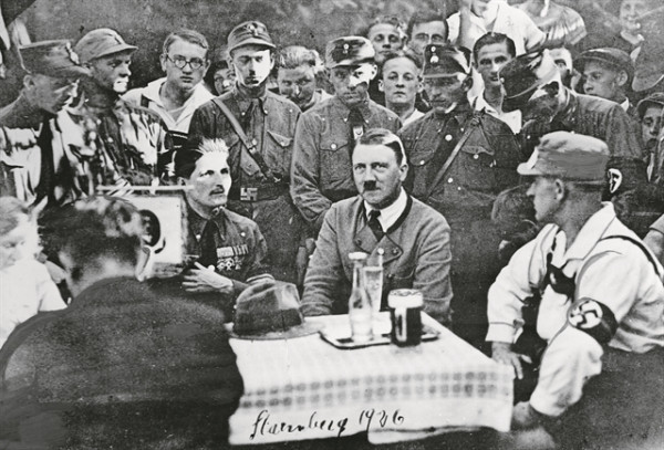 Ολες οι (λάθος) ερμηνείες για τον Χίτλερ