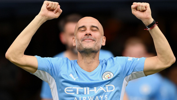 Γκουαρντιόλα: «Είμαστε θρύλοι, δεν έχω ξαναδεί ομάδα σαν τη Λίβερπουλ»