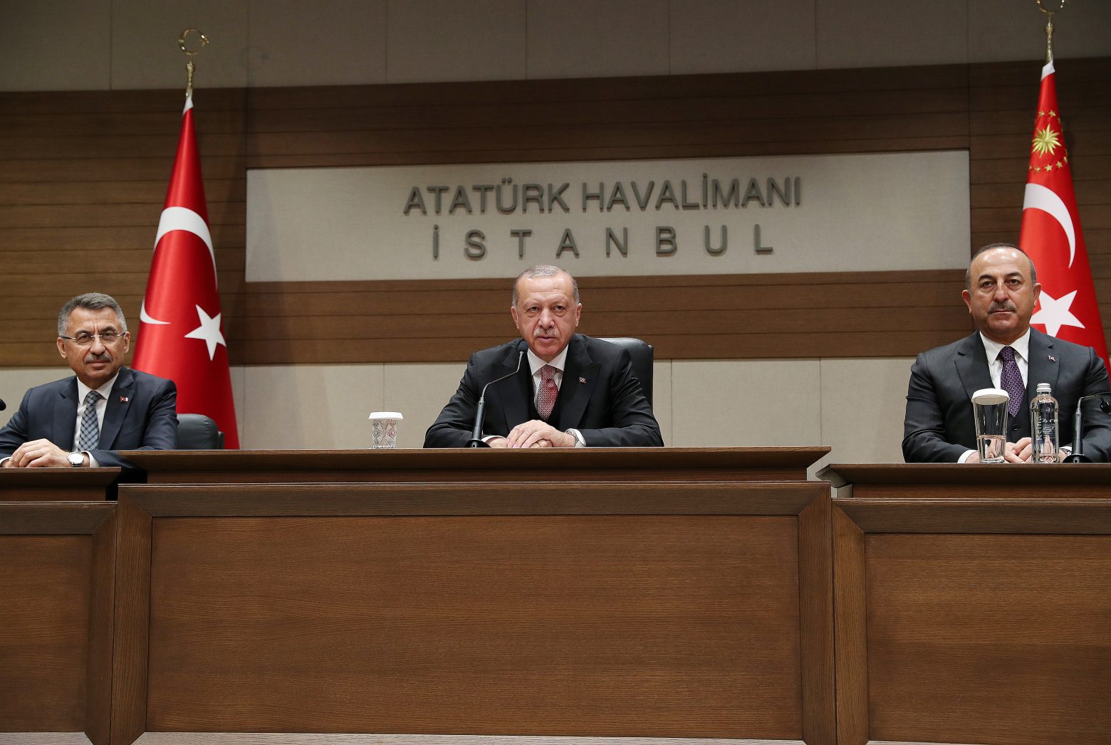 Τουρκία: «Θέατρο» η παρουσία Μητσοτάκη στο Κογκρέσο, λέει ο Οκτάι - Για «κλακαδόρους» γράφει ο τουρκικός Τύπος