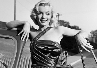 Μέριλιν Μονρόε: Η γυναίκα μυστήριο με την παιδική ψυχή που έφυγε από τη ζωή στα 36 της
