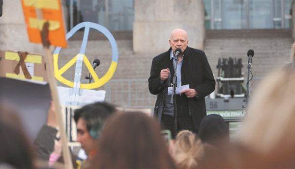 Μάχη επιστολών για τον πόλεμο της Ουκρανίας