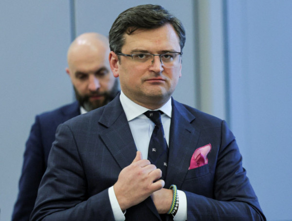 Κουλέμπα: «Λάθος της Γερμανίας» η παρέμβαση της Αστυνομίας για να μαζευτεί μια ουκρανική σημαία