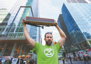 Το μήνυμα του πολέμου για «πράσινη μετάβαση»