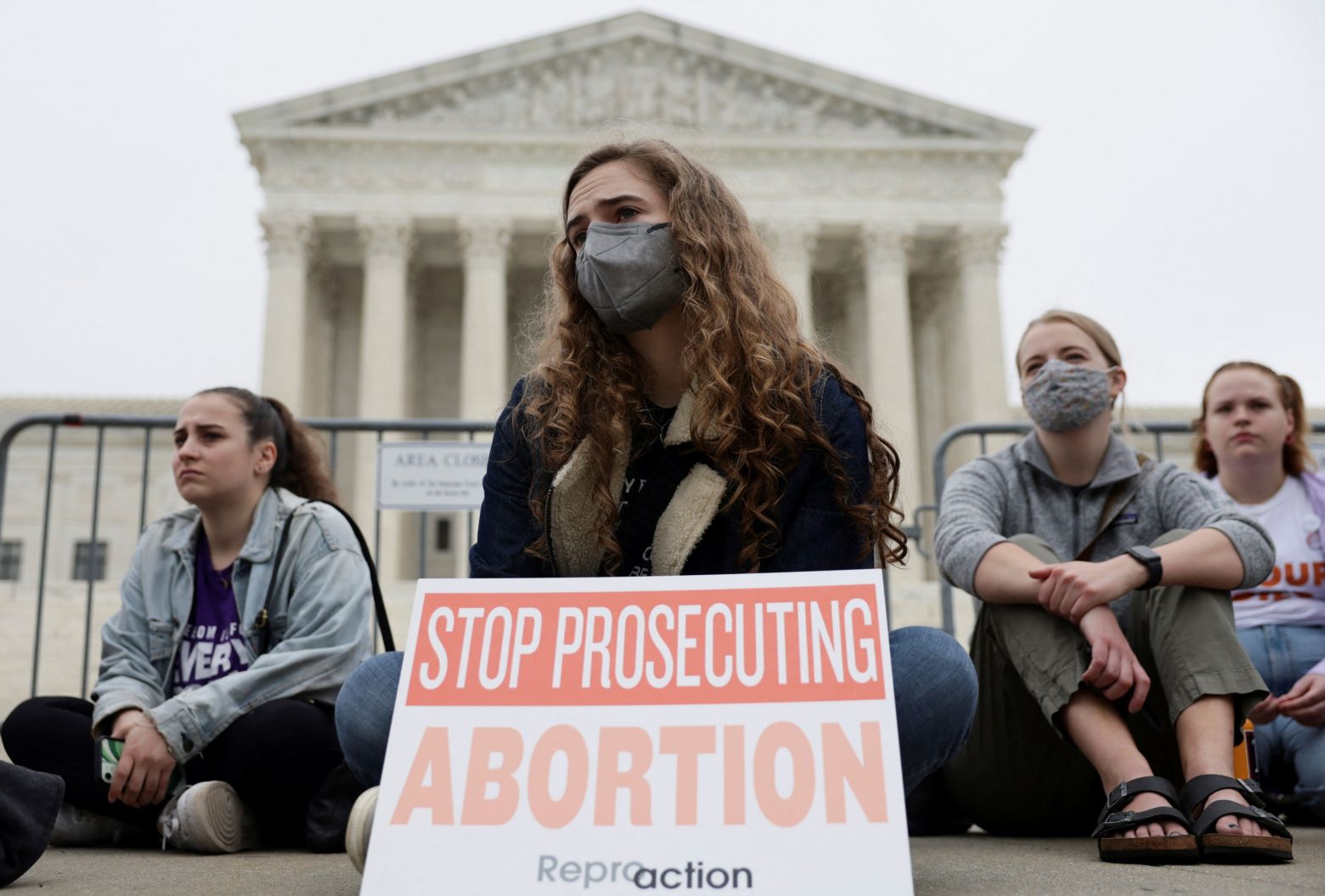ΗΠΑ: Tο Ανώτατο Δικαστήριο έτοιμο να ανατρέψει την απόφαση που νομιμοποιούσε τις αμβλώσεις