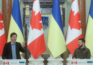 Τριντό: Κατηγορεί τον Πούτιν για εγκλήματα πολέμου