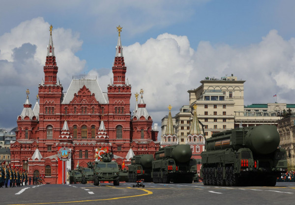 Πόλεμος στην Ουκρανία: Τι κρύβει η ομιλία Πούτιν στην Κόκκινη Πλατεία