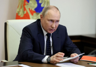 Πούτιν: Ειδικός σε θέματα ενέργειας τον έβγαλε από τα ρούχα του με μία λέξη – Τι του είπε