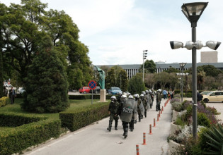 ΑΠΘ: Νέος γύρος αντιπαράθεσης ΣΥΡΙΖΑ και ΝΔ με εκατέρωθεν ανακοινώσεις