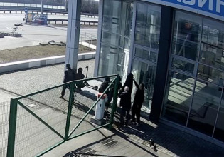 CNN: Ρώσοι στρατιώτες πριν κάνουν πλιάτσικο σε επιχείρηση εκτέλεσαν άοπλους πολίτες