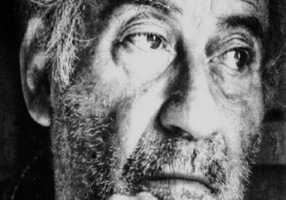 Θανάσης Βέγγος: Από τα βασανιστήρια στην Μακρόνησο στις καρδιές όλων των Ελλήνων