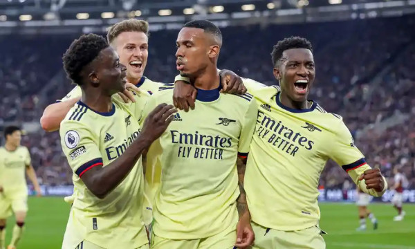 Κουνάει… σεντόνι η Άρσεναλ (1-2)