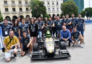 Το ελληνικό μονοθέσιο και ο υπουργός