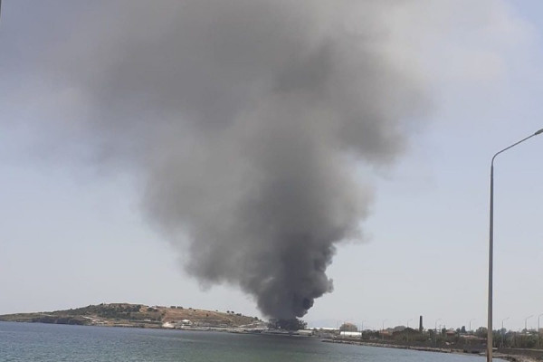 Λέσβος: Φωτιά στο ΚΥΤ του Καρά Τεπέ