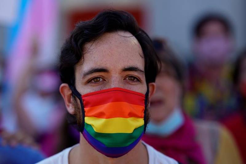 Συναγερμός διασποράς… ομοφοβίας από την ευλογιά των πιθήκων