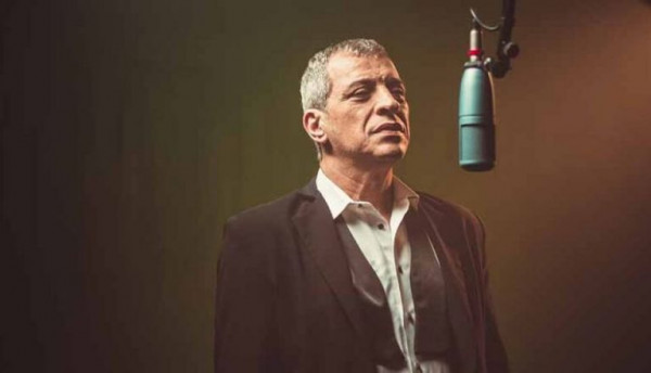 Θέμης Αδαμαντίδης: Ερωτευμένος ο τραγουδιστής – Ποια είναι η σύντροφός του