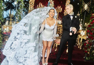 Κόρτνεϊ Καρντάσιαν – Τράβις Μπάρκερ: Ο Αντρέα Μποτσέλι τραγούδησε τον πρώτο τους χορό