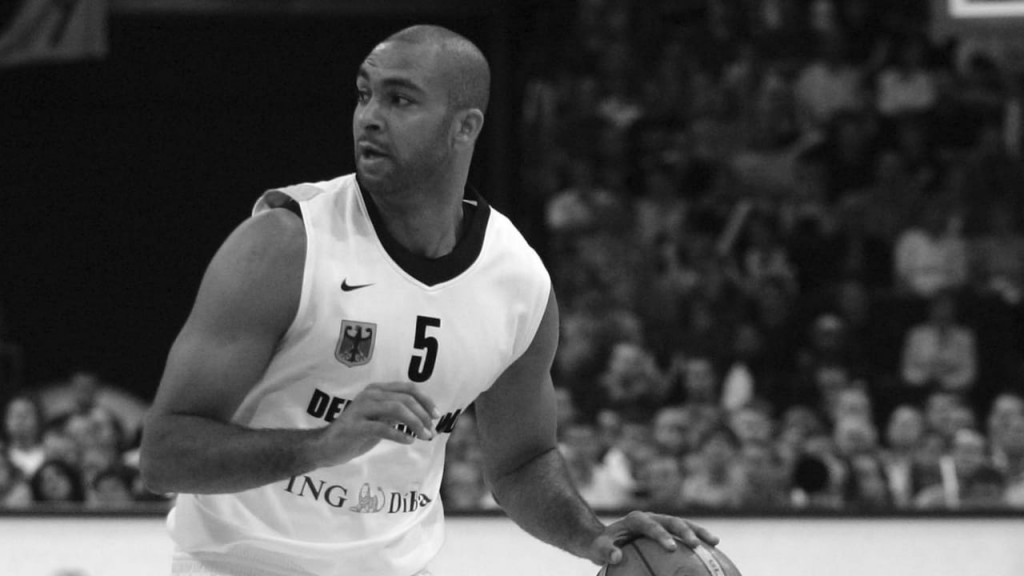 Θλίψη στο ευρωπαϊκό μπάσκετ: «Έφυγε» ο Αντεμόλα Οκουλάγια