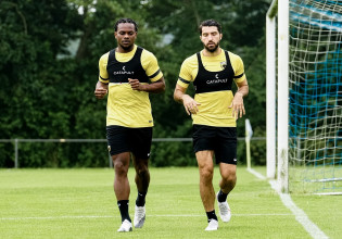 Στο Ρότερνταμ η προετοιμασία της ΑΕΚ – Το πρόγραμμα των φιλικών και οι οδηγίες του Μπονίνι