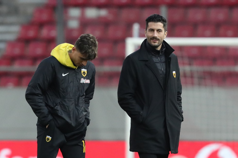 Ραγδαίες εξελίξεις στην ΑΕΚ: Παραιτήθηκε ο Κονέ